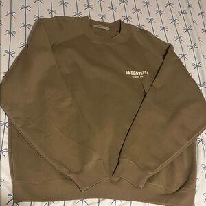 ESSENTIALS Men’s Crewneck Sweatshirt in Olive Green